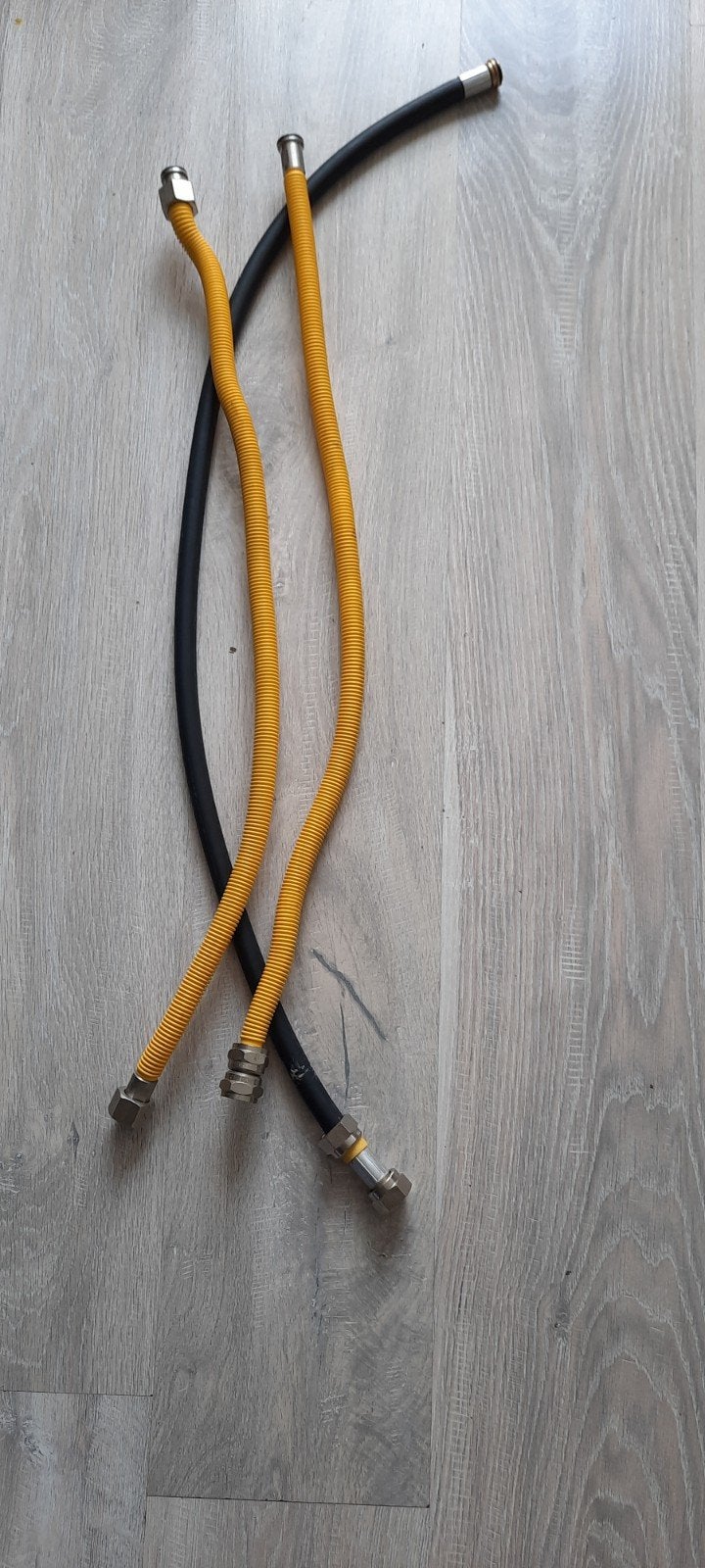 Goedwerkende flexibele gasslangen voor fornuis., Witgoed en Apparatuur, Fornuizen, Gebruikt, Gas, Vrijstaand, 4 kookzones