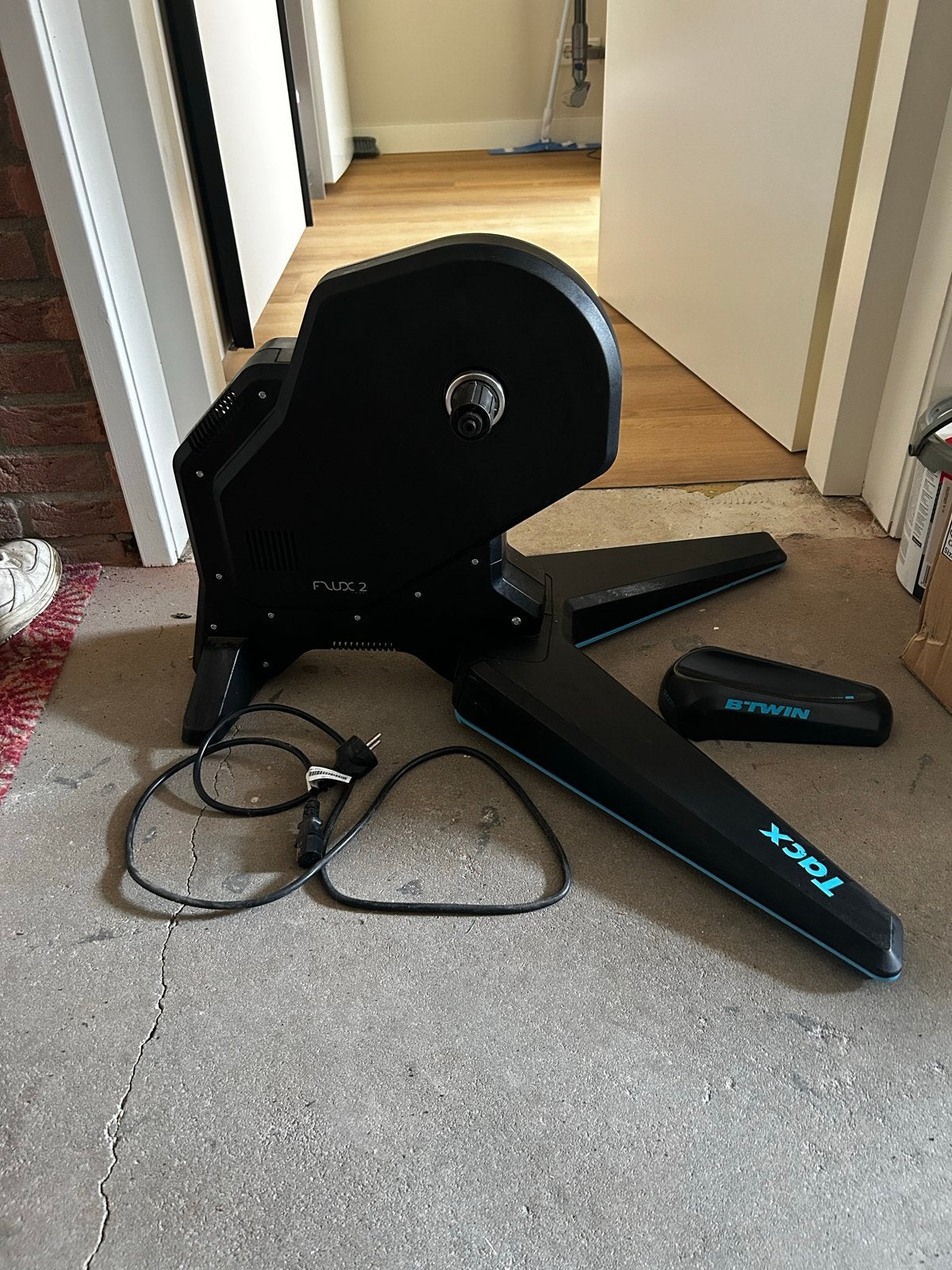 Nette Tacx Flux 2 Smart Trainer met 2 cassettes, Fietsen en Brommers, Fietsonderdelen, Ophalen, Gebruikt, Overige materialen, Overige typen