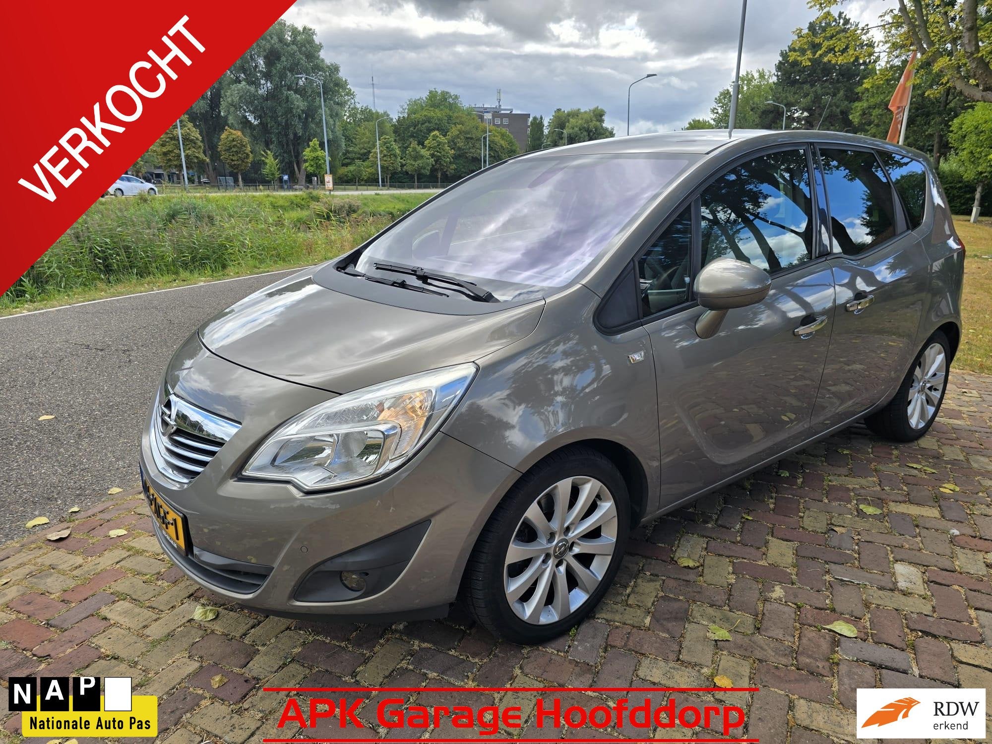 Opel Meriva 1.4 Turbo Cosmo / 130000 km boekjes, Voorwielaandrijving, Euro 5, Stof, Gebruikt