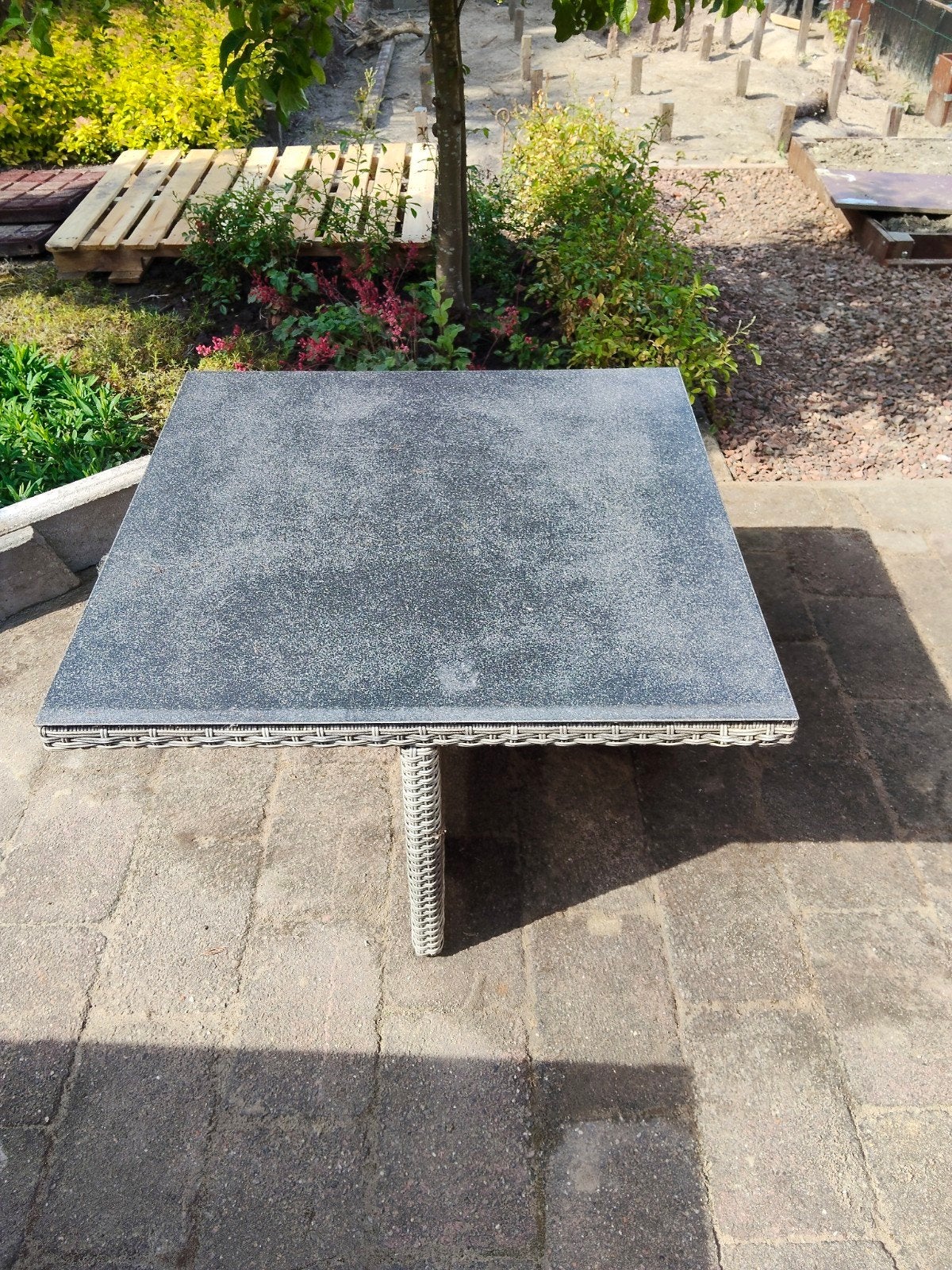 Gratis tuintafel, Tuin en Terras, Ophalen, Gebruikt, Rechthoekig, Kunststof