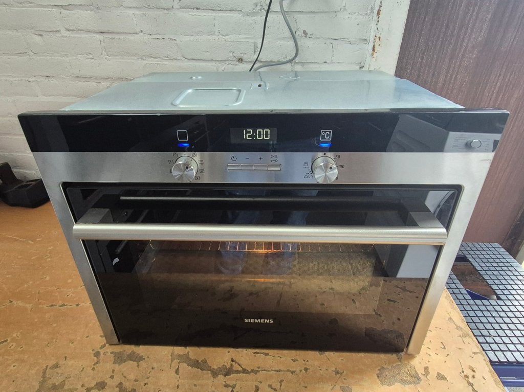 NETTE SIEMENS HB33CB550 45CM INBOUW OVEN TE KOOP, Minder dan 45 cm, Gebruikt, Info @siemens.nl, Hete lucht