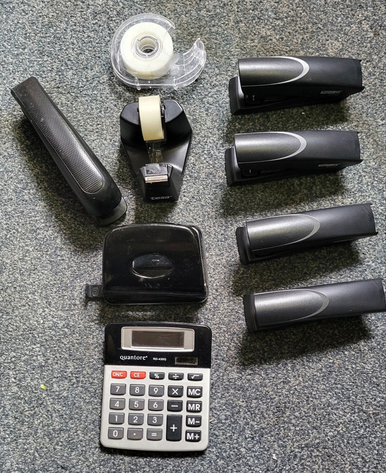 Kantoor artikelen perforator nietmachine calculator tape app, Overige materialen, Overige typen, Ophalen of Verzenden, Zo goed als nieuw