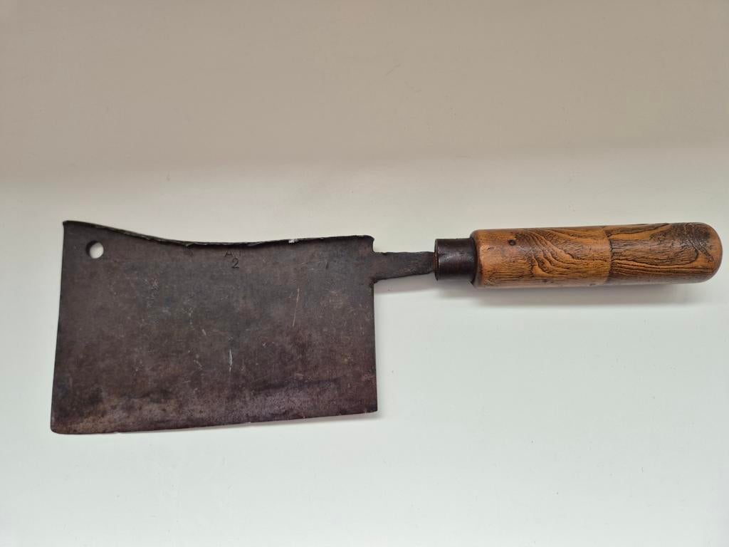 Antiek Handgesmeed Slagersmes / Thiers AP2, Antiek en Kunst, Ophalen of Verzenden