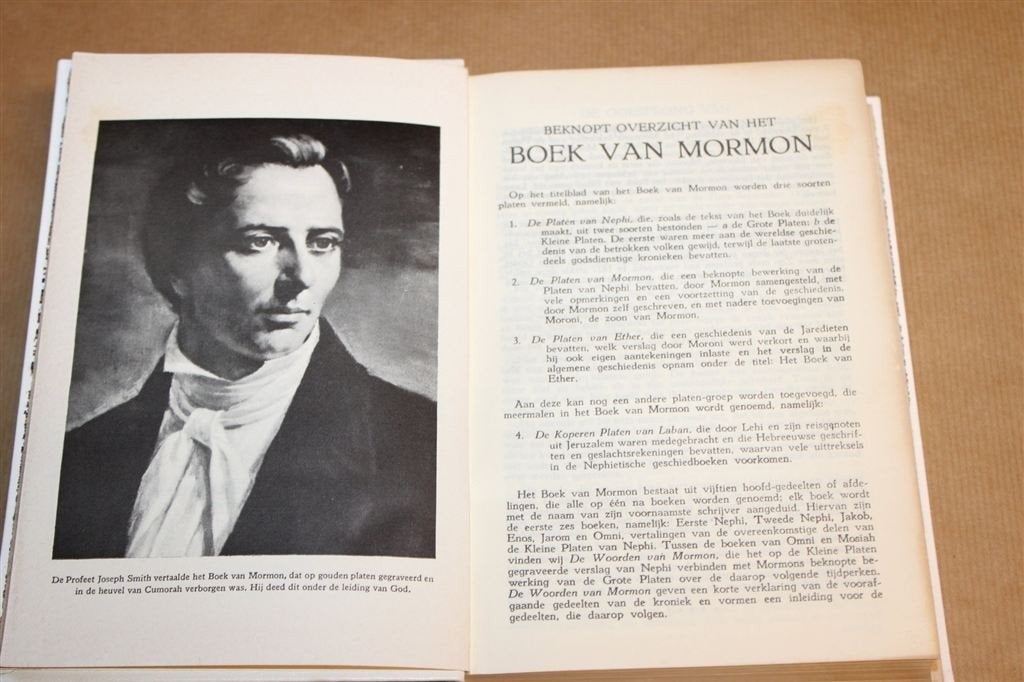 Het Boek van Mormon — Mormoonse Kerk, Uitgave 1966, Boeken, Ophalen of Verzenden, Gelezen
