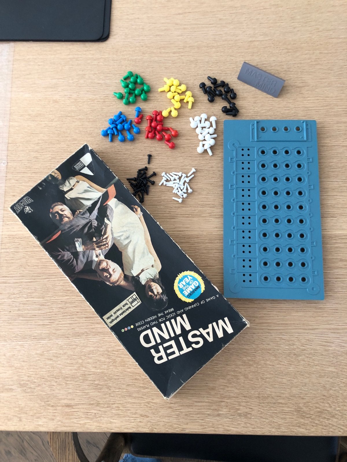 Mastermind - Klassiek codekraakspel voor 2 spelers, Hobby en Vrije tijd, Een of twee spelers, Ophalen of Verzenden, Gebruikt