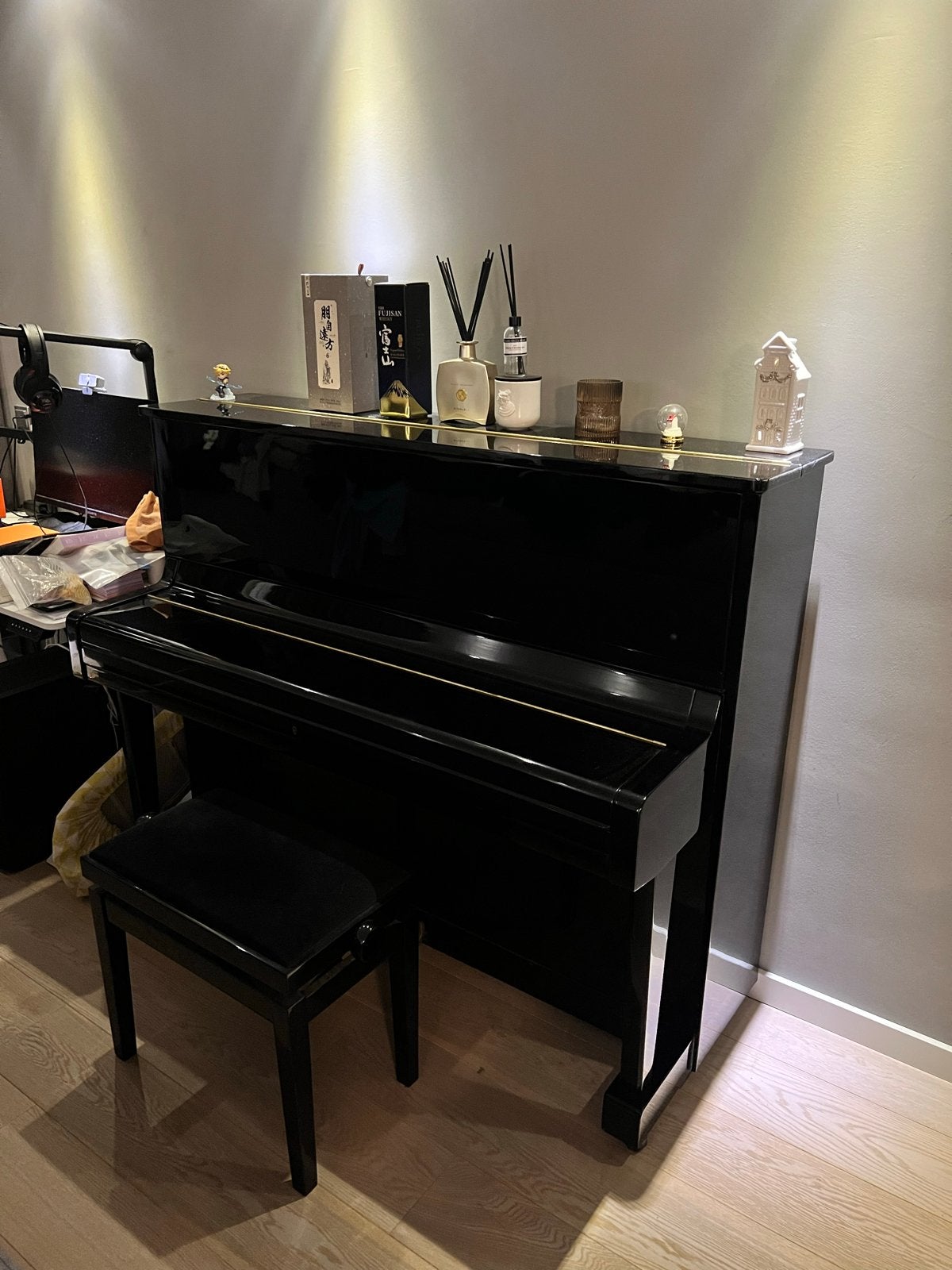 Yamaha U1 Piano - Zo goed als nieuw, Hoogglans Zwart, Muziek en Instrumenten, Ophalen, Zwart, Zo goed als nieuw, Piano