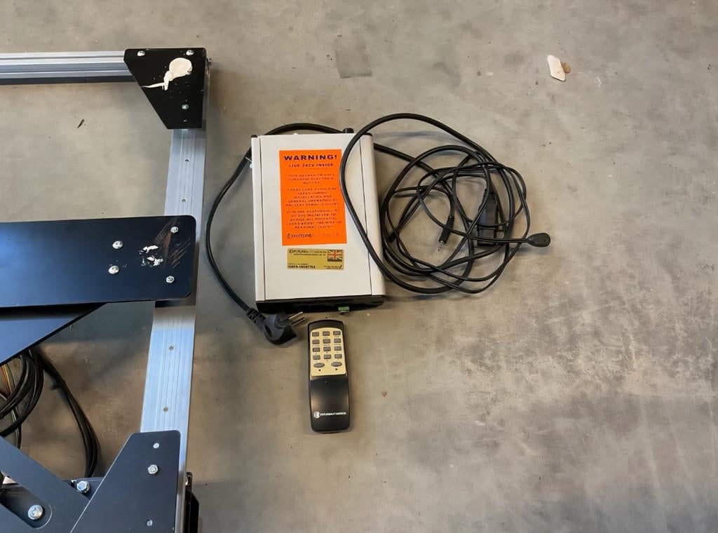2x Panasonic TV lift systeem voor verborgen TV-opstelling, Ophalen of Verzenden, Gebruikt