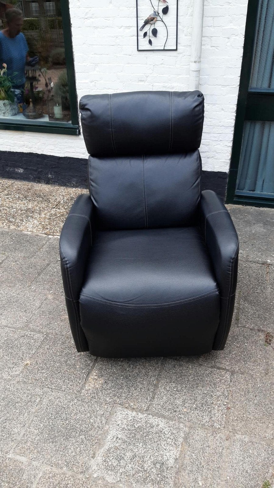 Zwarte relaxfauteuil, 100x75x110 cm, Ophalen, Gebruikt, Minder dan 75 cm, Leer