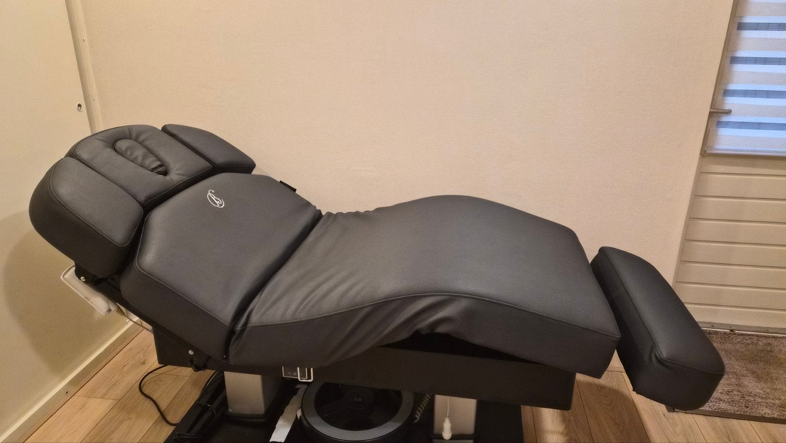Belezzi welness bank - Velvet EVO  W4 Pro podo
Welness bank, Ophalen, Zo goed als nieuw, Gehele gezicht
