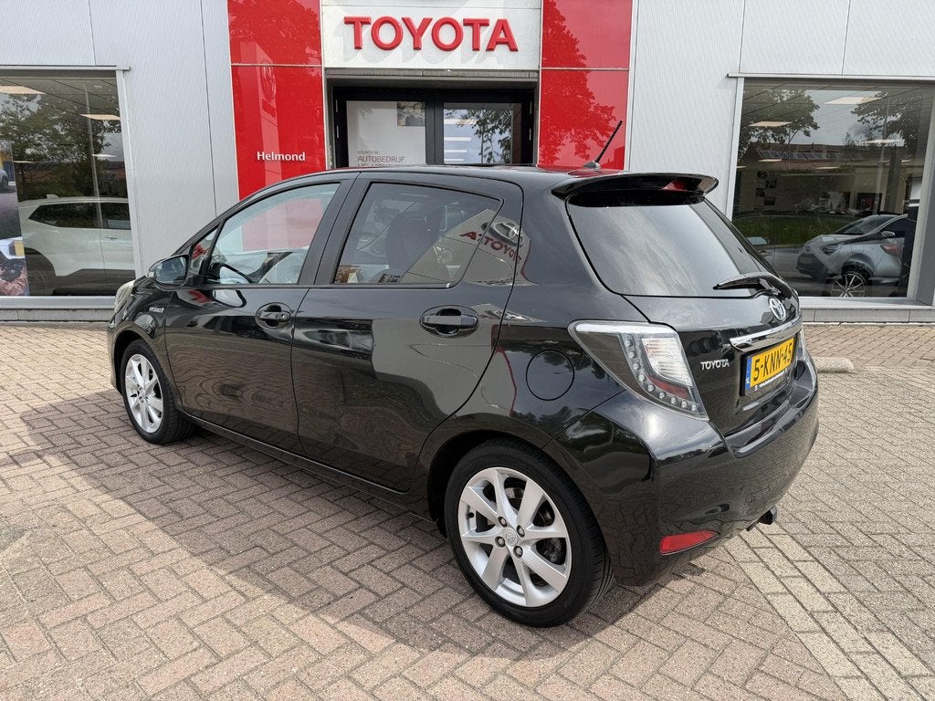 Toyota Yaris 1.5 Full Hybrid Dynamic Panoramadak, Auto's, Toyota, Gebruikt, 4 cilinders, Origineel Nederlands, Bedrijf