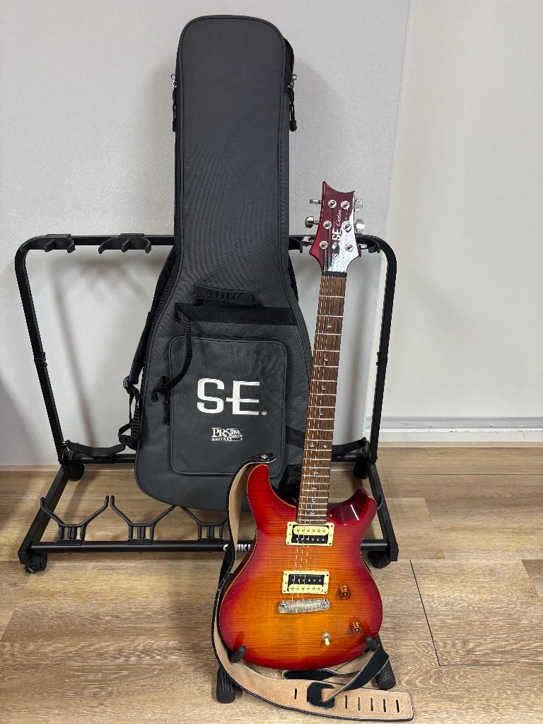 Elektrische gitaar: PRS SE Custom 22, Muziek en Instrumenten, Snaarinstrumenten | Gitaren | Elektrisch, Zo goed als nieuw, Solid body