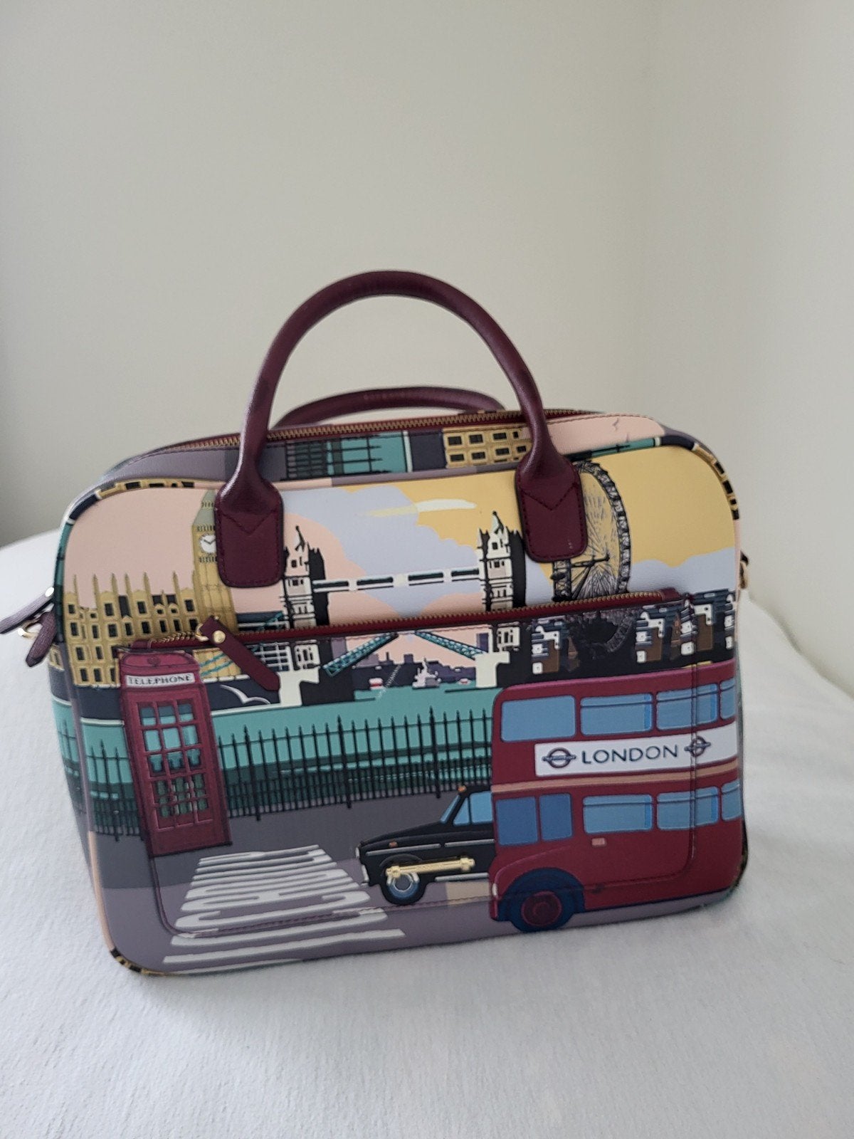 Maxi shopper tas, schoudertas en handtas. van PARFOIS.
Nieuw, Ophalen, Nieuw, Overige kleuren, Overige merken