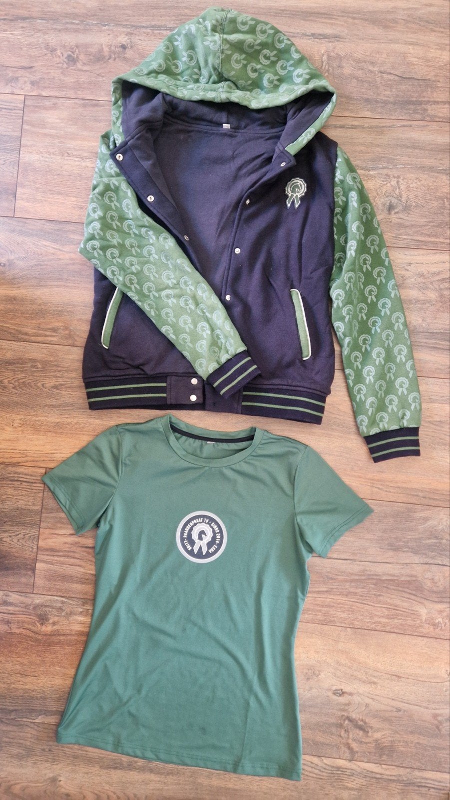PaardenPraat.TV set: Vest L en T-shirt M, Ophalen of Verzenden, Zo goed als nieuw