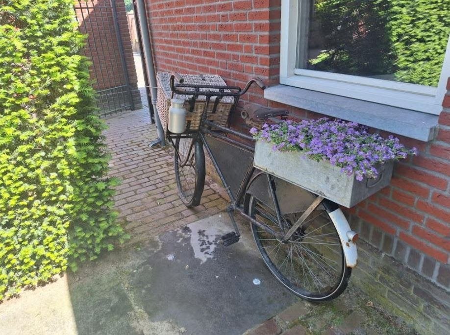 Oldtimer Transportfiets Jaren '40 met Rieten Mand, Ophalen