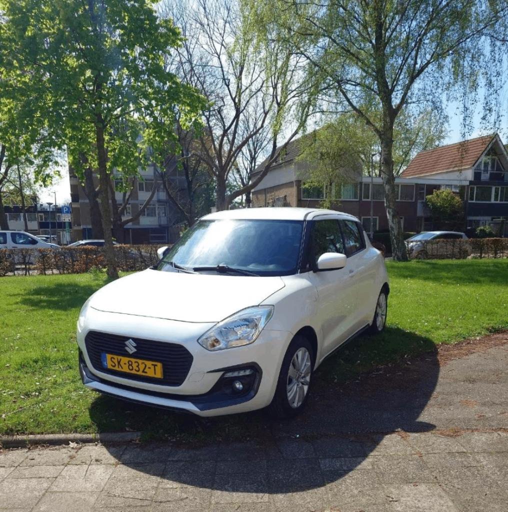Suzuki Swift 1.2 Dualjet 90pk 2018 1e Eigenaar Withe Pearl, Auto's, Suzuki, Voorwielaandrijving, Stof, 4 cilinders, Origineel Nederlands