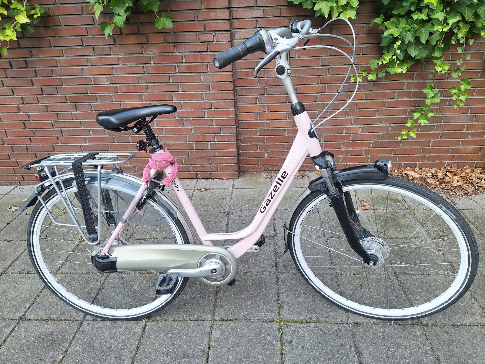 Gazelle orange plus roze, Fietsen en Brommers, Fietsen | Dames | Damesfietsen, 56 cm of meer, Ophalen of Verzenden, Gebruikt, Gazelle