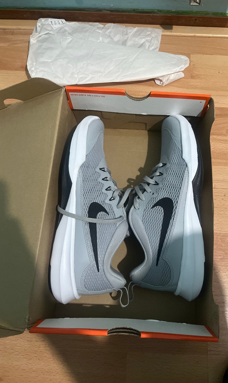 Nike Legend trainer sportschoenen - Maat 44, Kleding | Heren, Schoenen, Ophalen, Overige kleuren, Nike, Nieuw