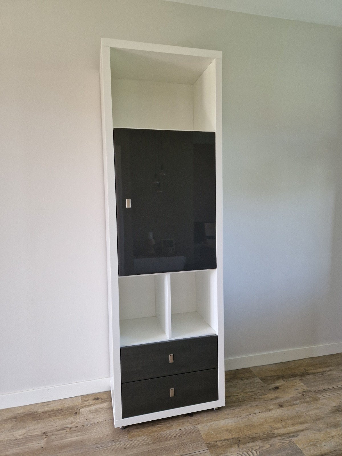 Xooon Vista Vakkenkast/Boekenkast – i.z.g.st – wit/antraciet, Huis en Inrichting, Ophalen, 200 cm of meer, Met lade(s), 50 tot 100 cm