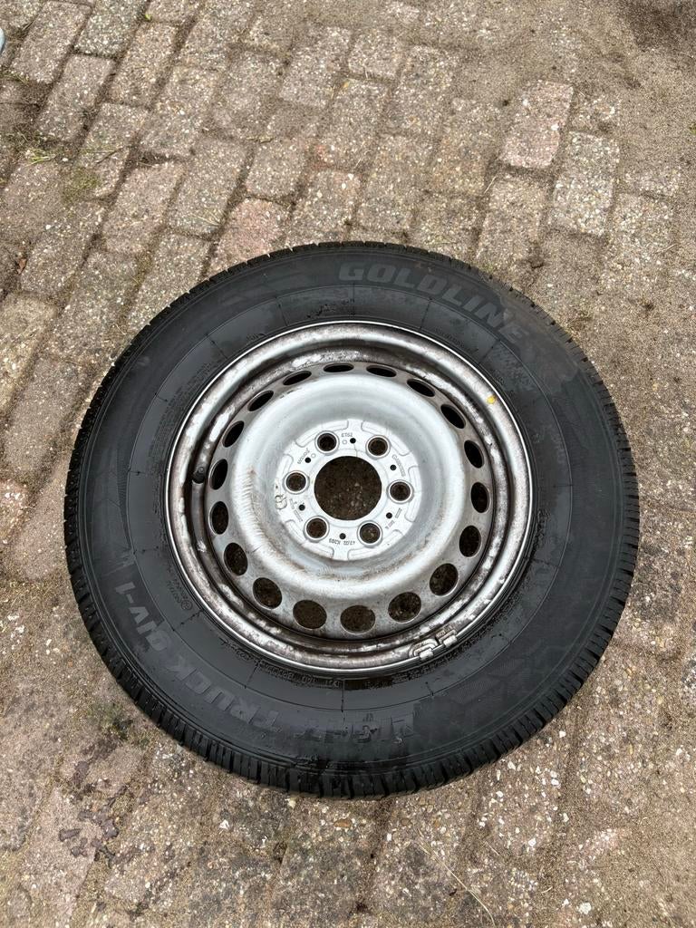 Goldline Truck R/V-1 band op stalen velg 235/65R16C, 16 inch, Banden en Velgen, Ophalen of Verzenden, 235 mm