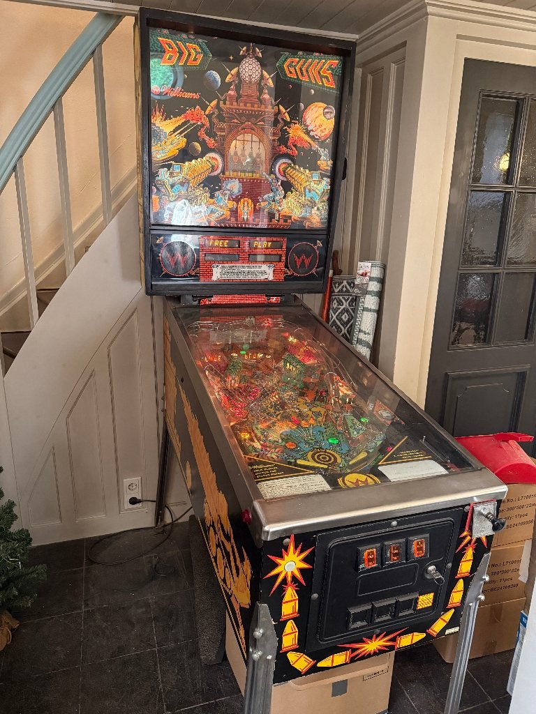 Williams Big Guns flipperkast (1987) – volledig werkend, Ophalen, Gebruikt, Mechanisch, Williams
