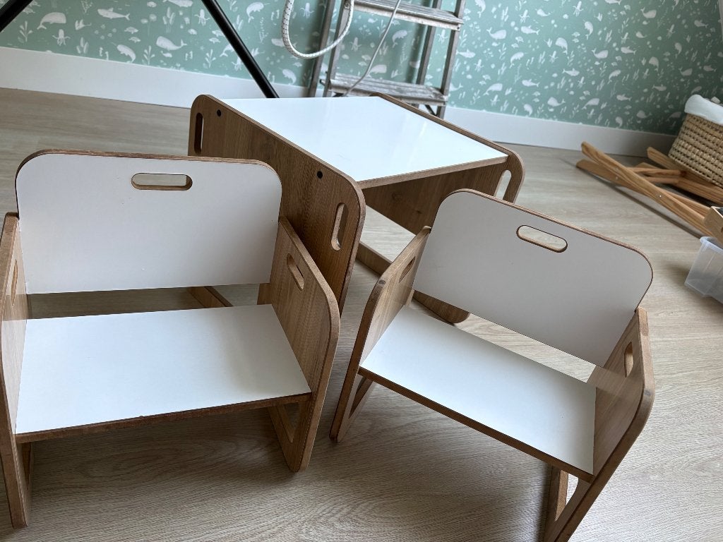 Montessori tafel met stoeltjes, Ophalen, Zo goed als nieuw, Tafel(s) en Stoel(en)