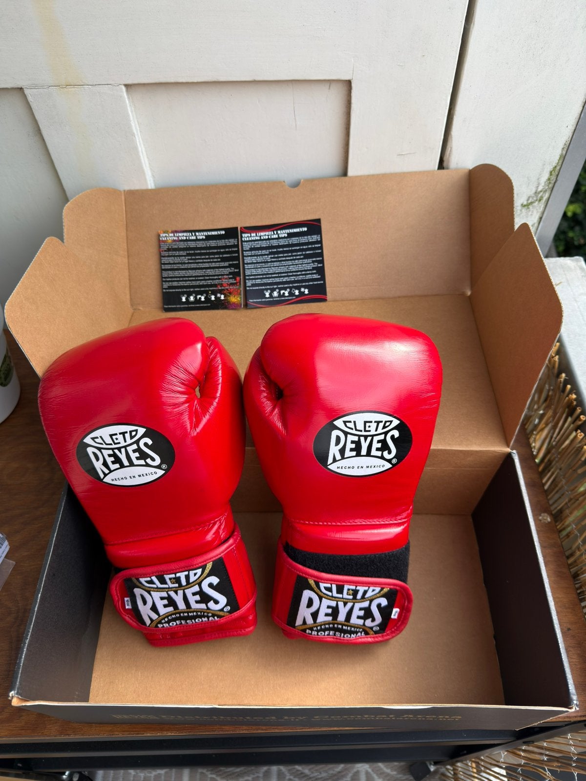 Cleto Reyes Boxing Gloves 16 OZ originele doos & certificaat, Ophalen of Verzenden, Nieuw, Bokshandschoenen