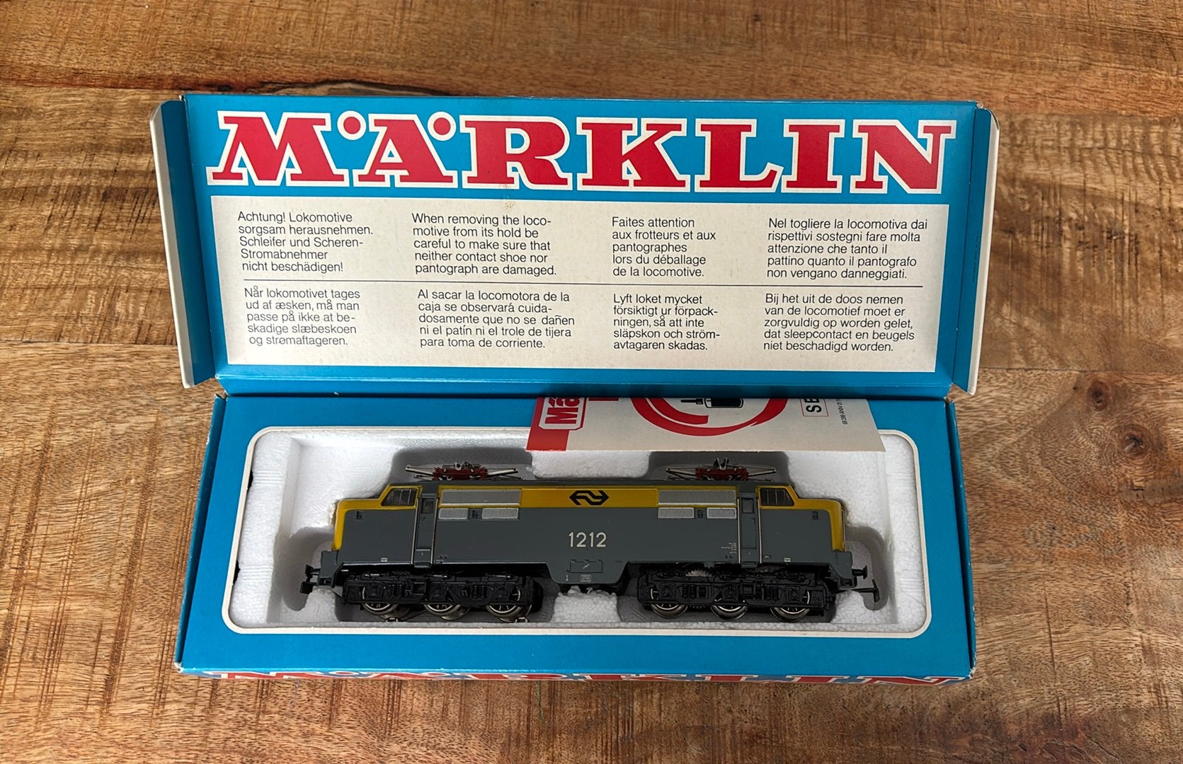 Marklin 3055 e-loc NS 1212 in ovp. Ophalen in Heerhugowaard., Ophalen, Wisselstroom, Gebruikt, Locomotief