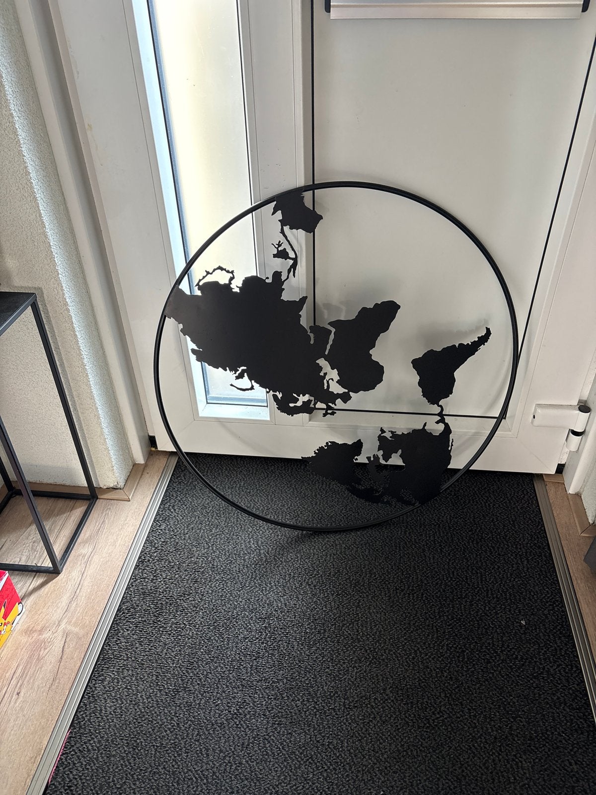 Metalen Wereldkaart Wanddecoratie - 68cm, Ophalen, Metaal, Wandsculptuur, Zwart