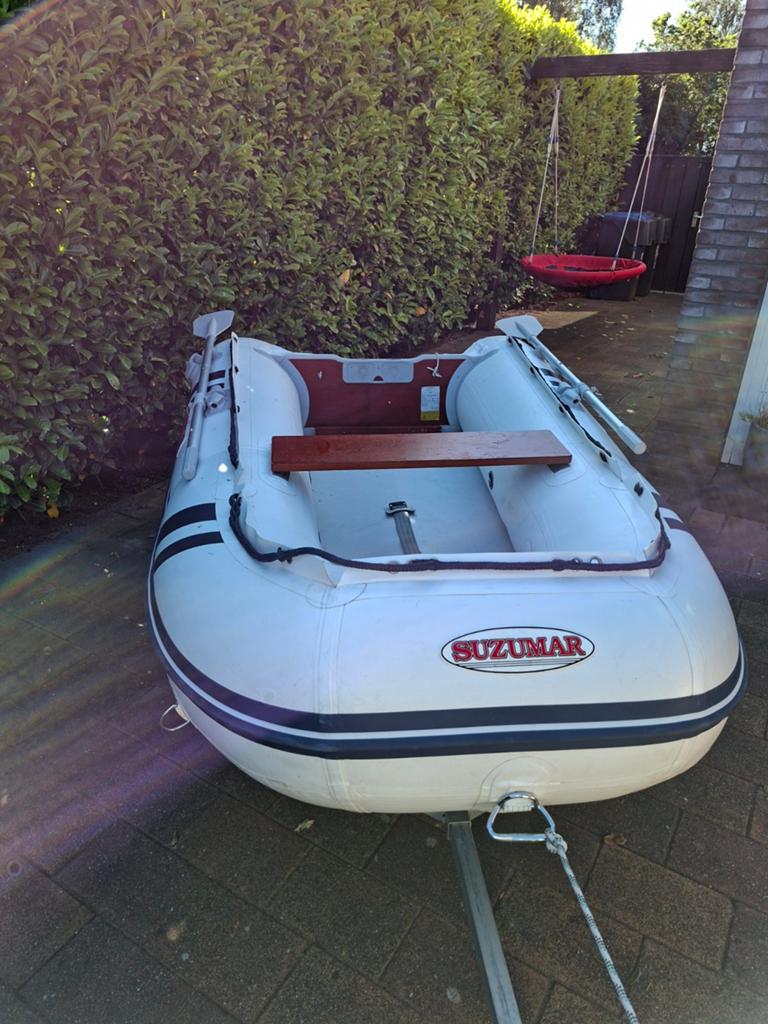 Suzumar opblaasboot MX-265/OKIB met 5pk Suzuki 4takt, Ophalen, Buitenboordmotor, Peddels, Suzumar
