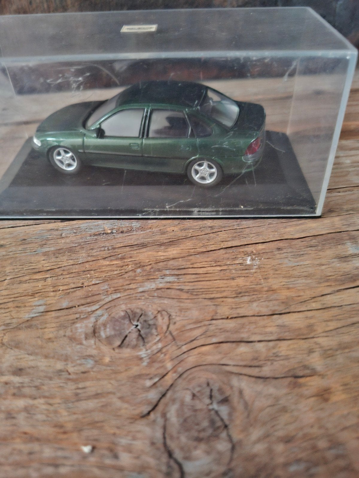 Opel Vectra B modelauto in vitrine - Groen, Overige merken, Gebruikt, Auto, 1:32 tot 1:50