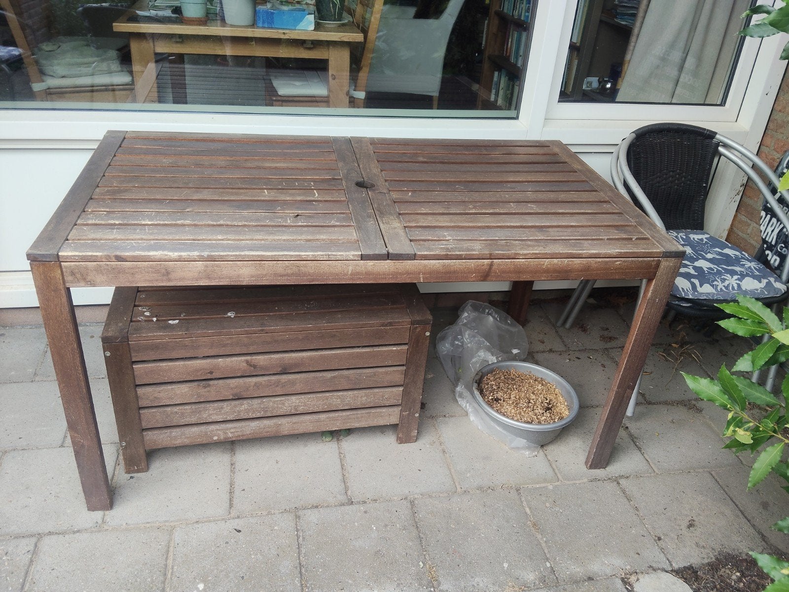 Tuintafel 140*77cm Ikea gratis ophalen, Tuin en Terras, Tuintafels, Ophalen, Gebruikt, Rechthoekig, Hout