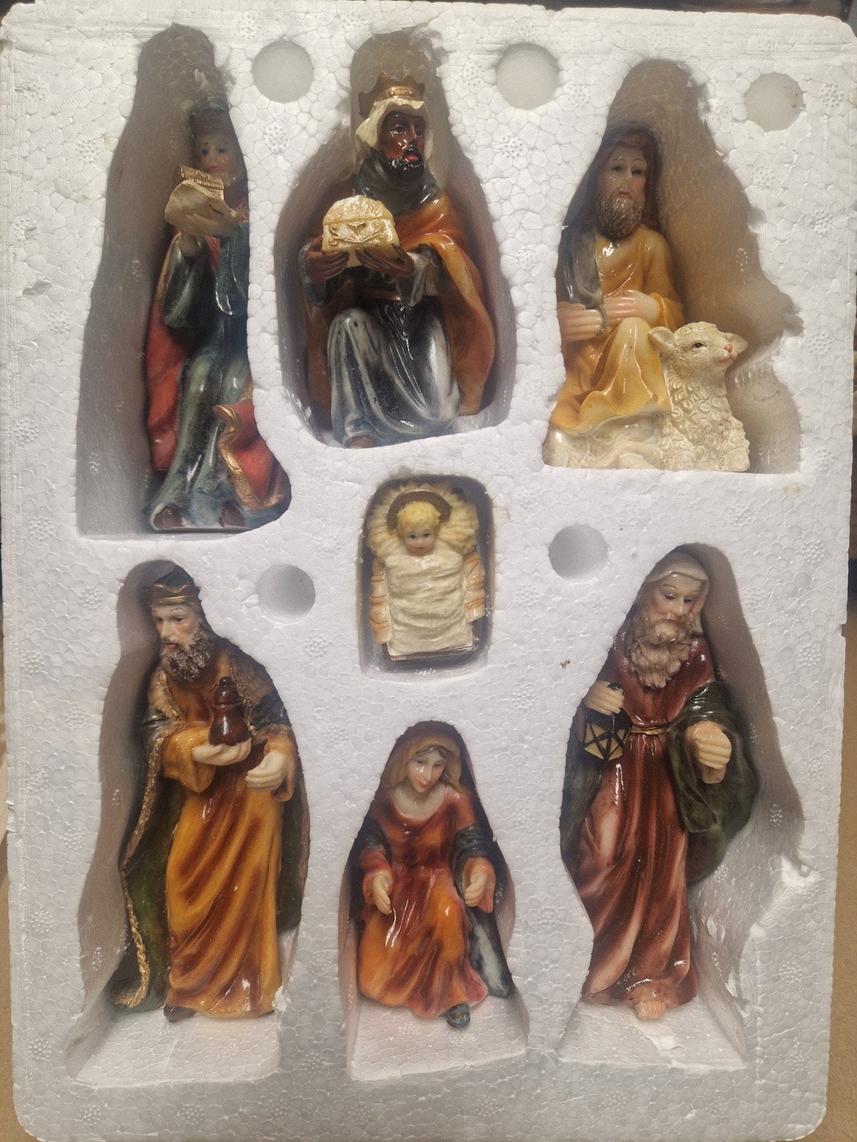 kerstgroep geglazuurd hoog 14cm, Diversen, Ophalen of Verzenden, Zo goed als nieuw