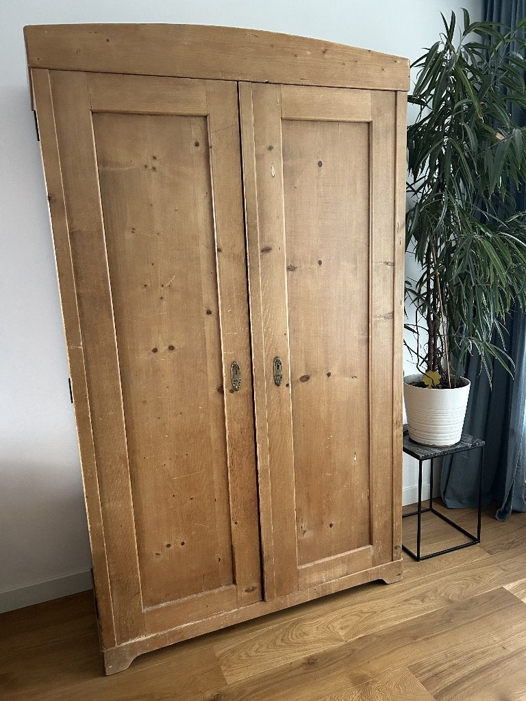 Antieke grenen garderobekast, Antiek en Kunst, Ophalen
