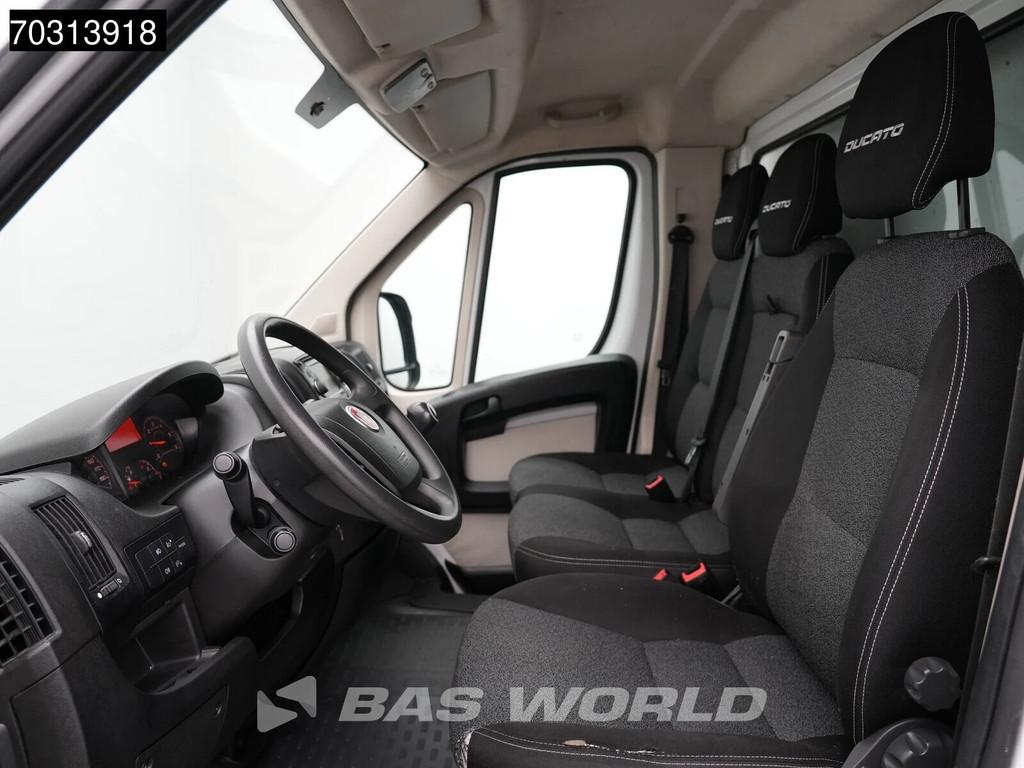 Fiat Ducato 150pk Bakwagen Achterdeuren Euro6 Navi Airco Cru, Stof, Gebruikt, Euro 6, 150 pk
