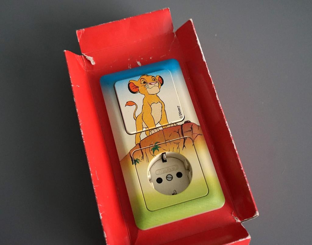 Lion King inbouwstopcontact met lichtschakelaar, Ophalen of Verzenden, Leeuwenkoning of Jungle Boek, Zo goed als nieuw, Overige typen