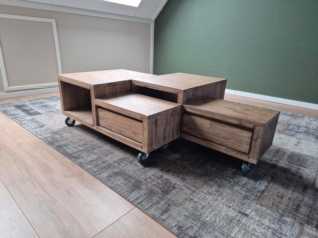 Twee houten salontafels op wieltjes van Eijerkamp, Huis en Inrichting, Ophalen, Zo goed als nieuw, Modern hout