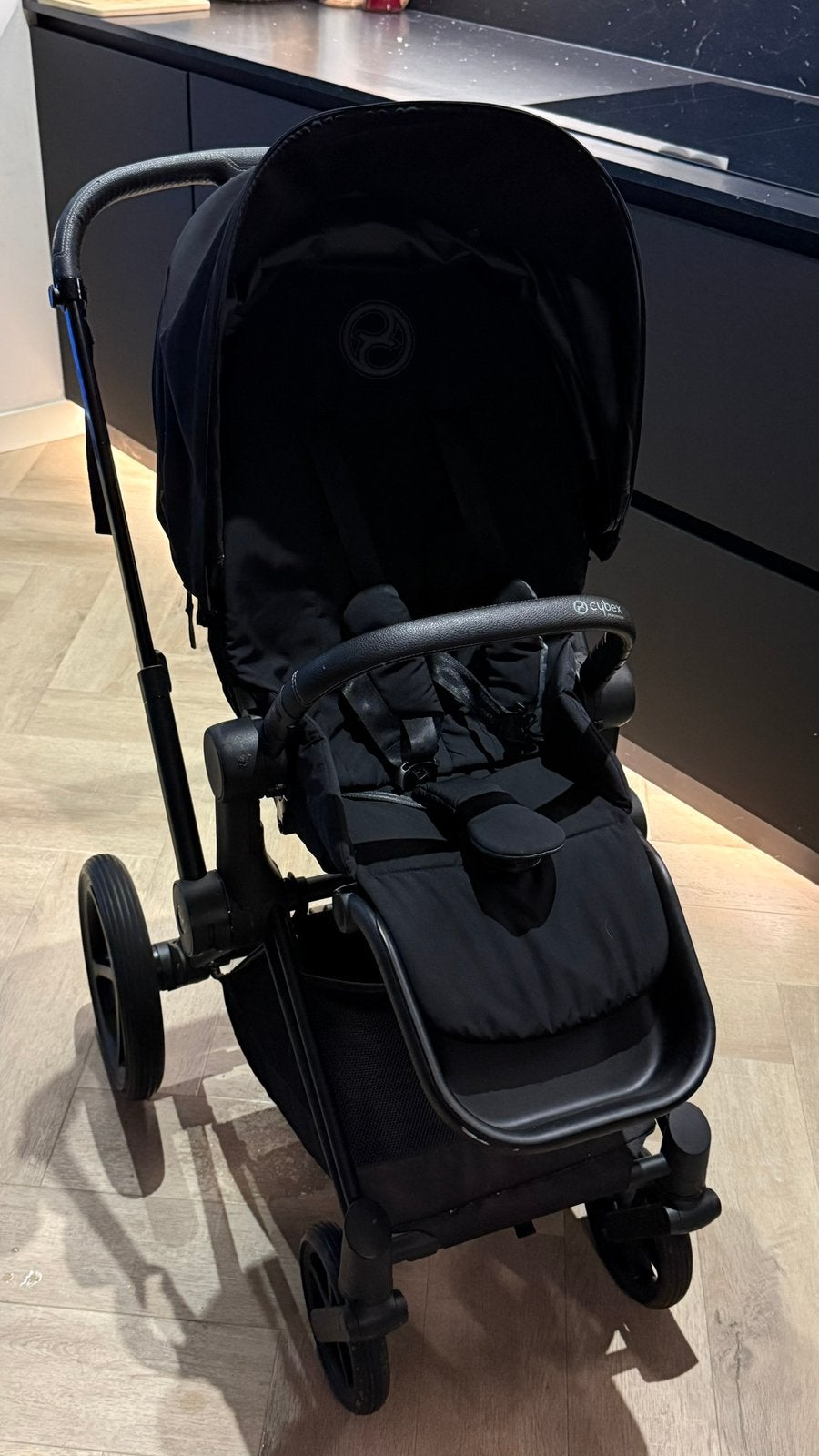 Kinderwagen Cybex priam 4 inclusief reiswieg, Ophalen, Zo goed als nieuw