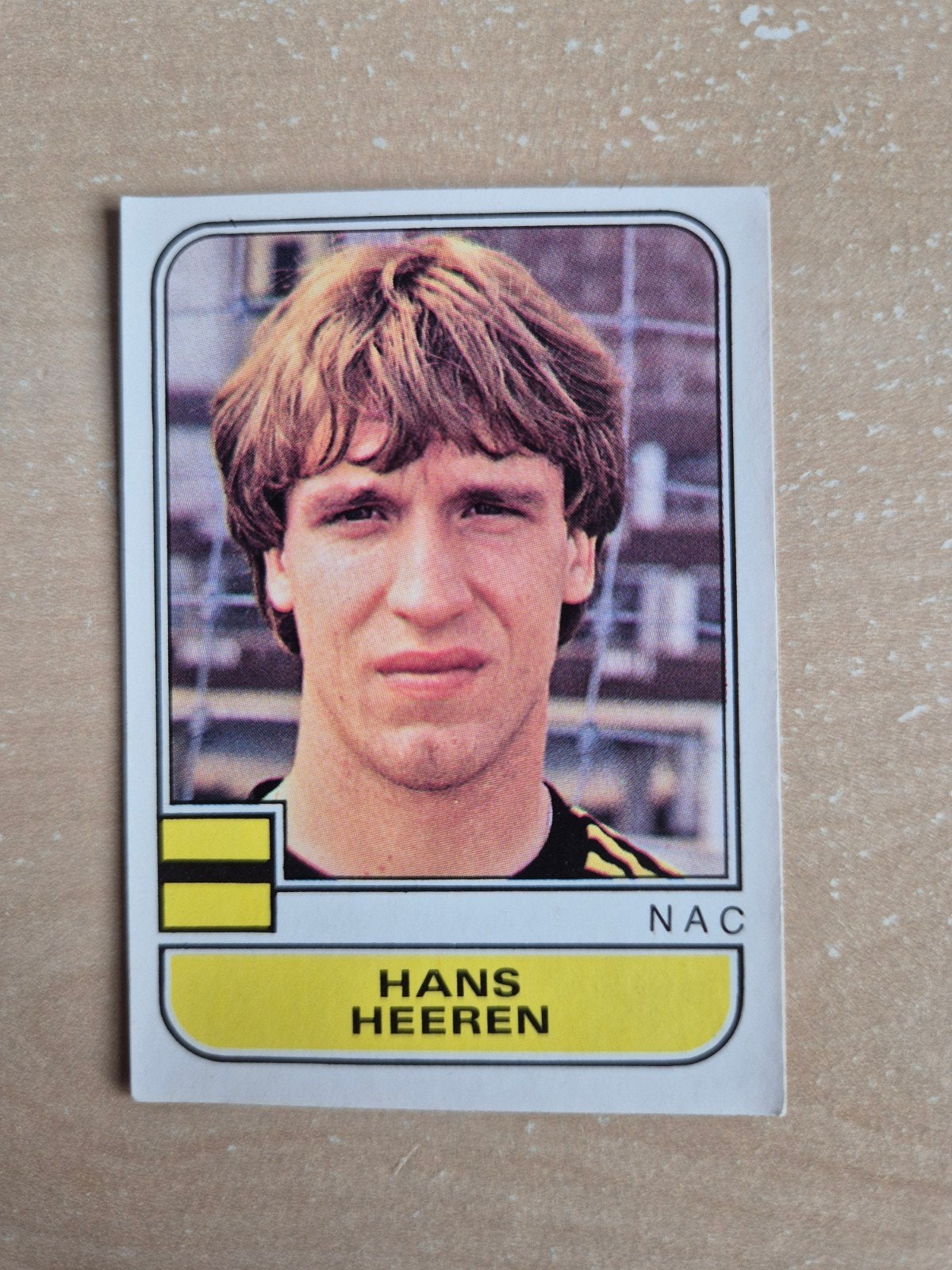 Panini Voetbal 82 Hans Heeren NAC, Verzamelen, Ophalen of Verzenden, Zo goed als nieuw, NAC Breda, Poster, Plaatje of Sticker