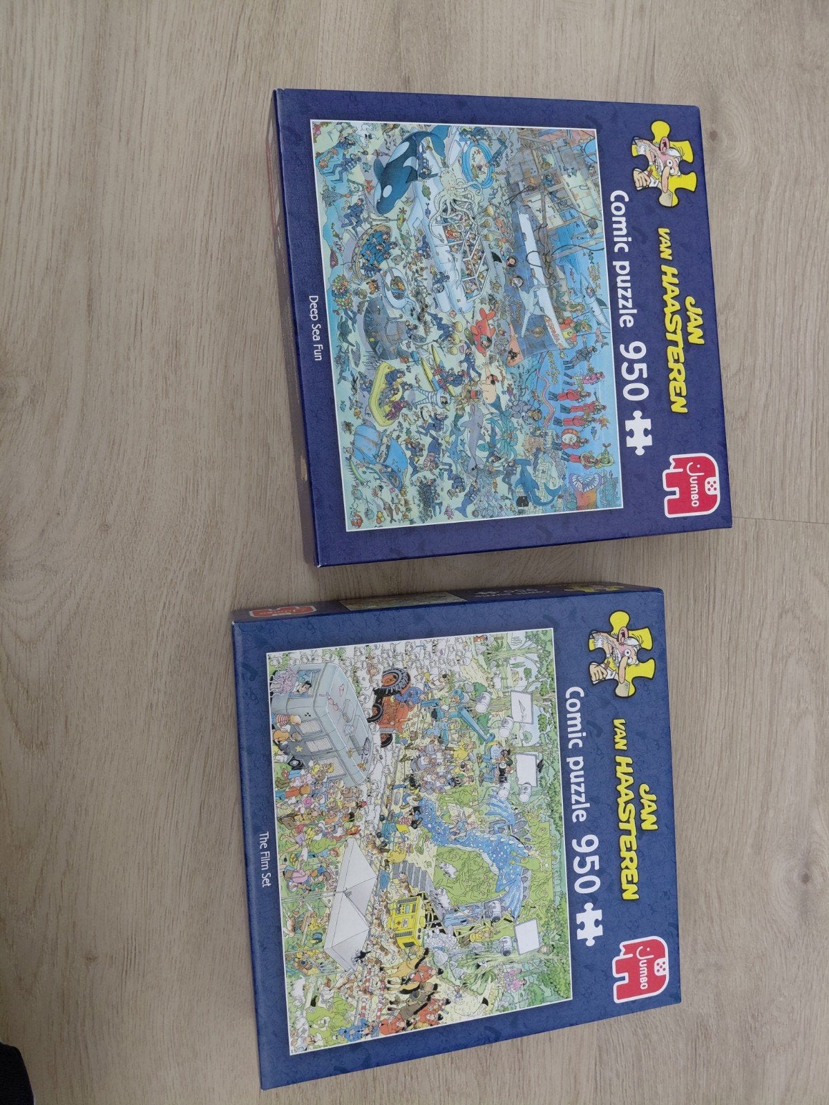 Jan van Haasteren Puzzels: Deep Sea Fun & The Film Set, Ophalen of Verzenden, 500 t/m 1500 stukjes, Gebruikt, Legpuzzel
