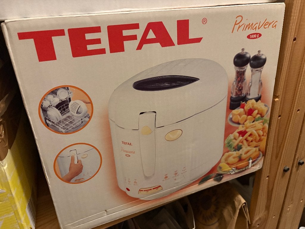 Ongebruikte Tefal frituurpan, 2 tot 3 liter, Ophalen, Zo goed als nieuw