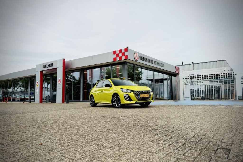 Peugeot 208 1.2 100PK Allure | PDC | CLIMA | CRUISE | CARPLA, Auto's, Voorwielaandrijving, 12 maanden, Gebruikt, Euro 6