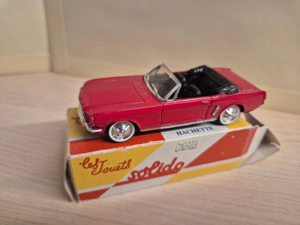 Solido Ford Mustang cabriolet model vanaf 1965 izgst, Hobby en Vrije tijd, Ophalen of Verzenden, Zo goed als nieuw, Auto, Solido