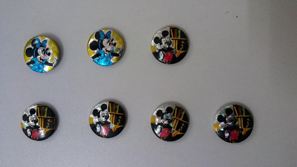 Mickey Minnie Mouse Disney tekenfilm buttons, Ophalen of Verzenden, Zo goed als nieuw