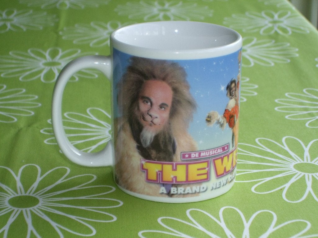 The Wiz Musical - A brand new day - Laffe Leeuw  mok, Ophalen of Verzenden, Zo goed als nieuw