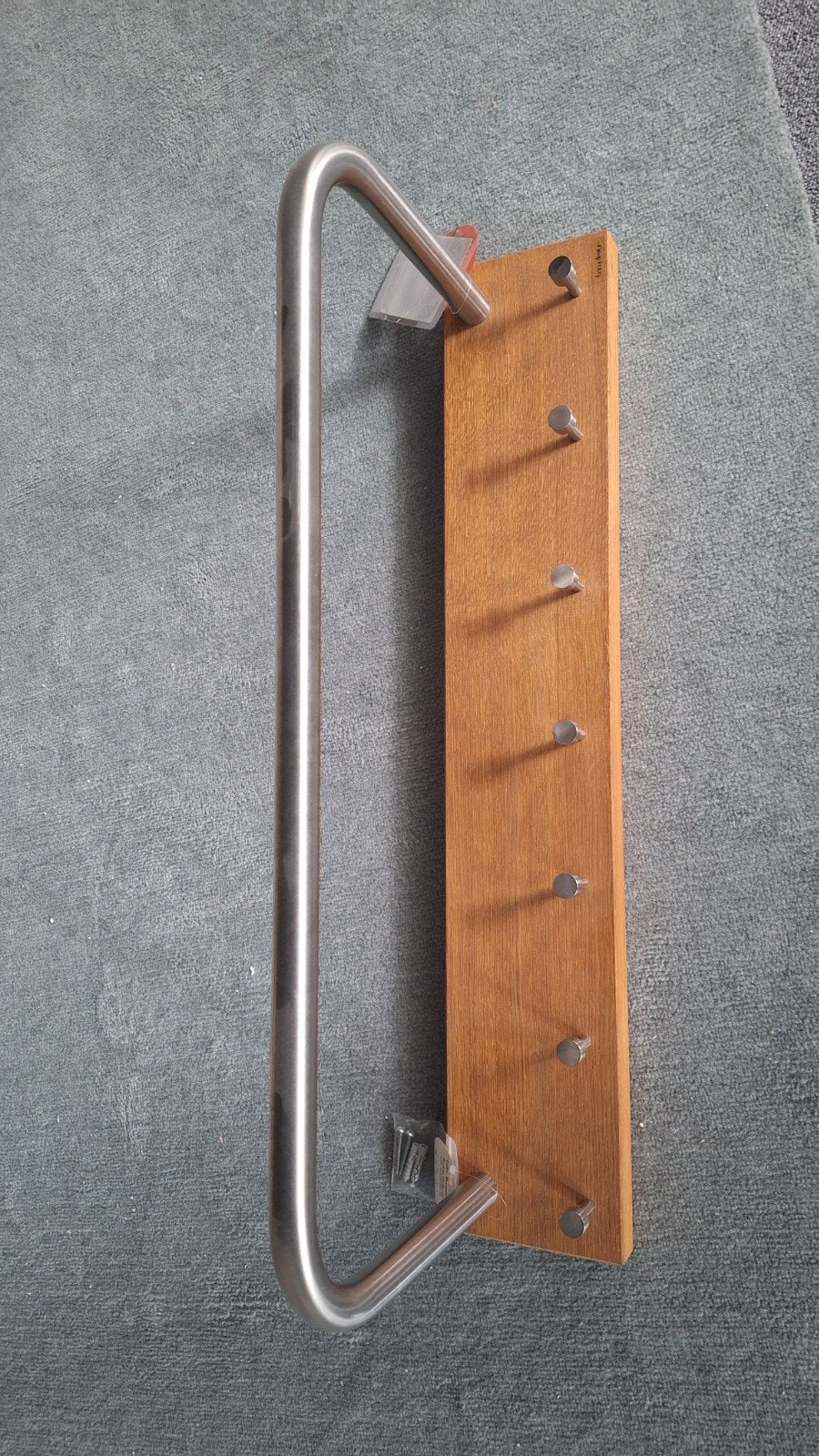 Deense design wandkapstok RVS beugel blank eiken 7 knoppen, Huis en Inrichting, Ophalen of Verzenden, Hout, Wandkapstok, Minder dan 100 cm