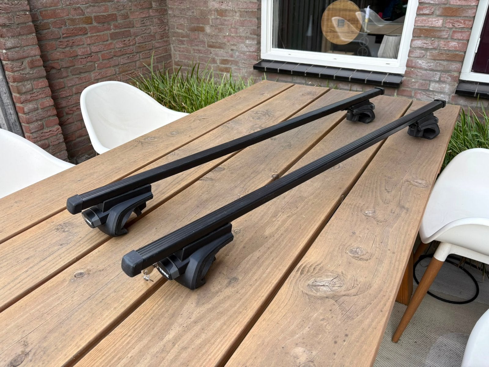 Thule Dakdragers voor auto's met open dakrails, Ophalen, Gebruikt