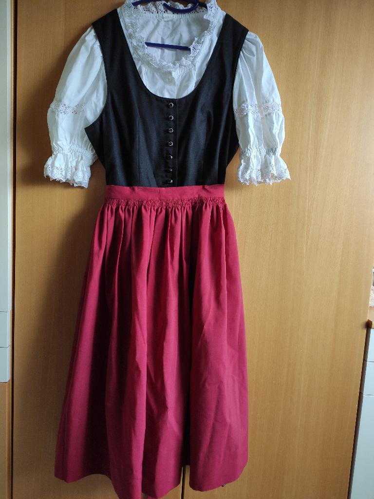 Tiroler dirndl jurk maat 38-40, Zwart, Onder de knie, Ophalen, Maat 38/40 (M)