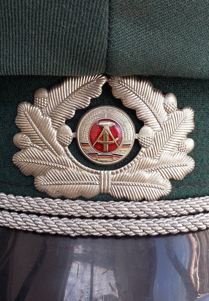 Om 1960 - 1970 DDR Politie Pet Volkspolizei Polizei Officier, Verzamelen, Nvt., Overige soorten, Ophalen of Verzenden, Duitsland