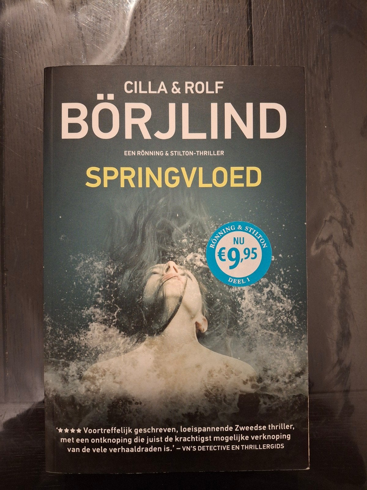 Cilla Börjlind - Springvloed, Ophalen of Verzenden, Zo goed als nieuw, Cilla Börjlind; Rolf Börjlind
