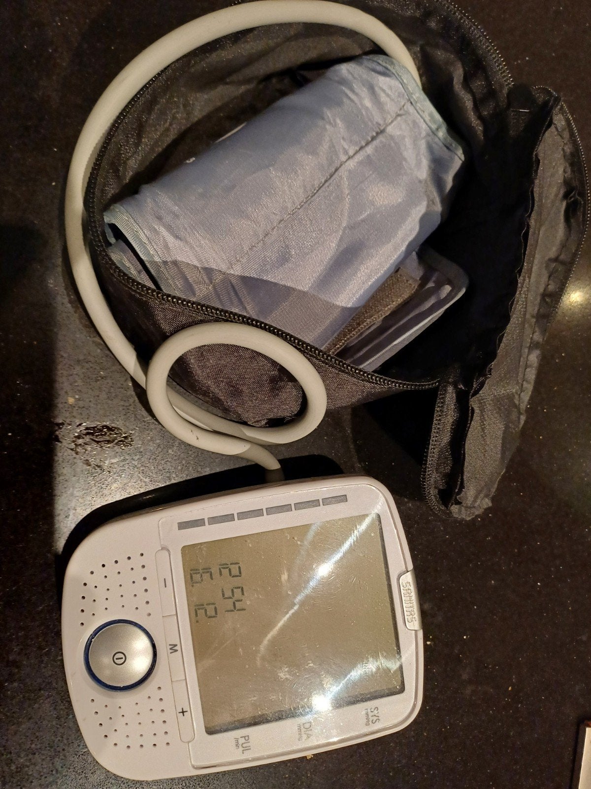 Sanitas Bloeddrukmeter met opberghoes, Ophalen of Verzenden, Gebruikt